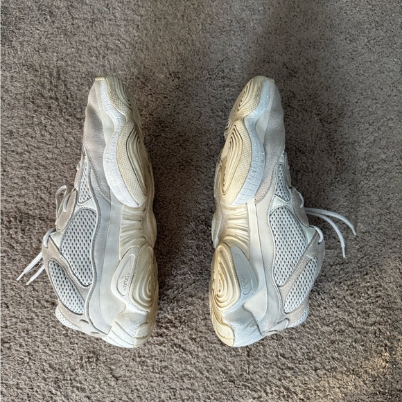 Adidas Yeezy 500 - Picture 2 of 4